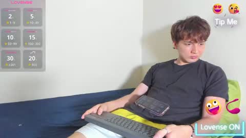 fox_prince_ online show from June 18, 2026, 8:25 am