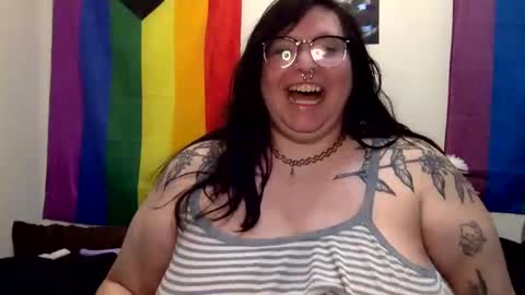 foxdarling96 online show from November 9, 2025, 7:23 pm