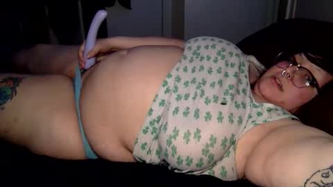 foxdarling96 online show from May 4, 2026, 3:46 am