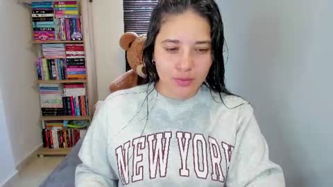 Snapshot of foxwen chatting on July 18, 2026, 3:05 pm wen. online show from July 18, 2026, 3:05 pm