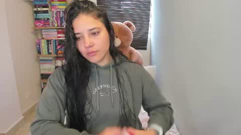 Snapshot of foxwen chatting on August 5, 2026, 5:49 pm wen. online show from August 5, 2026, 5:49 pm