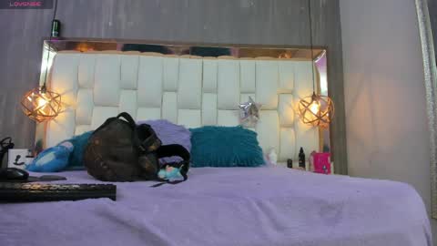 Snapshot of foxxy_dolce chatting on April 20, 2026, 2:53 pm Foxxy online show from April 20, 2026, 2:53 pm