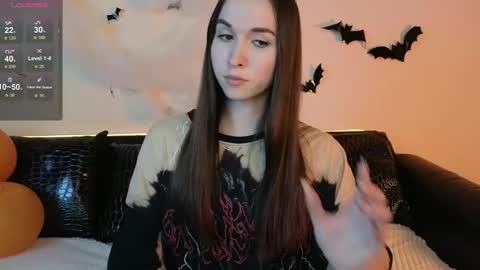 Snapshot of foxxy_girl_ chatting on November 1, 2025, 7:27 pm andice online show from November 1, 2025, 7:27 pm
