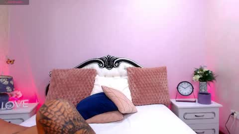 Snapshot of foxxyclarise chatting on June 3, 2026, 5:18 pm Clarise online show from June 3, 2026, 5:18 pm