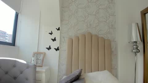 Snapshot of foxy200__ chatting on February 17, 2025, 7:31 pm Foxy online show from February 17, 2025, 7:31 pm