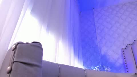 Snapshot of foxy200__ chatting on June 12, 2026, 7:35 pm Foxy online show from June 12, 2026, 7:35 pm