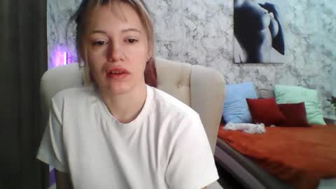 Snapshot of foxy_blond chatting on March 23, 2026, 12:25 am Foxy online show from March 23, 2026, 12:25 am