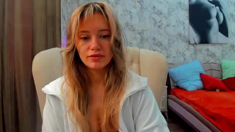 Snapshot of foxy_blond chatting on March 26, 2026, 12:28 am Foxy online show from March 26, 2026, 12:28 am