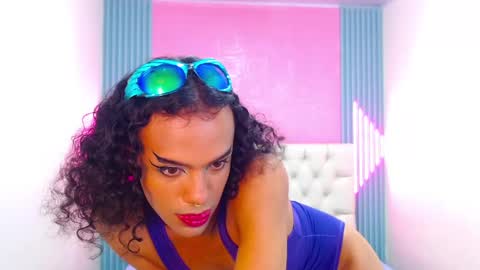 Ella online show from January 30, 2025, 7:26 pm