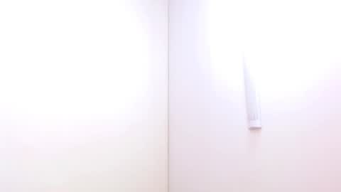 Ella online show from February 28, 2025, 6:20 pm