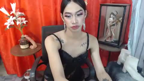 foxy_goddess online show from April 28, 2026, 12:31 am