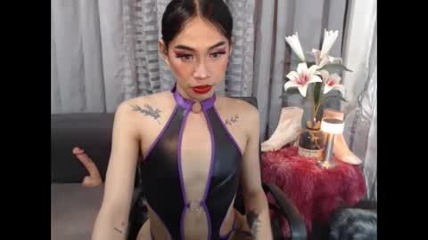 foxy_goddess online show from May 1, 2026, 10:47 pm