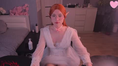 Snapshot of foxy_jpg chatting on May 9, 2026, 10:04 pm Sue online show from May 9, 2026, 10:04 pm
