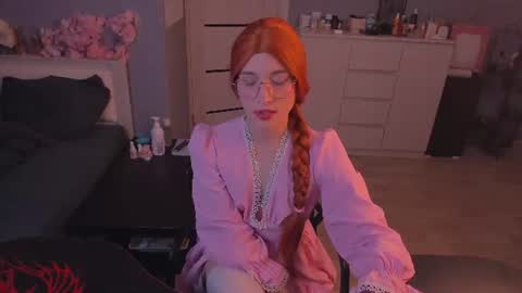 Snapshot of foxy_jpg chatting on August 6, 2026, 8:44 pm Sue online show from August 6, 2026, 8:44 pm
