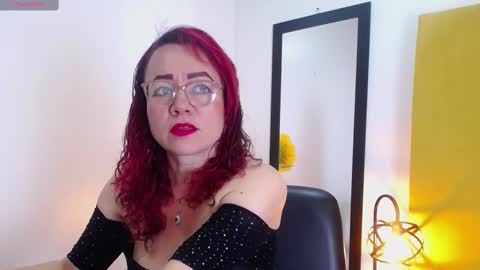 Snapshot of foxy_miilf chatting on September 26, 2025, 1:15 pm Foxy miilf online show from September 26, 2025, 1:15 pm