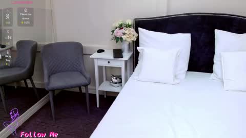 Snapshot of foxy_ramona chatting on May 28, 2026, 11:40 am Ana online show from May 28, 2026, 11:40 am