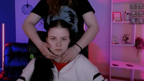 foxy_tease_ online show from April 29, 2026, 7:42 pm