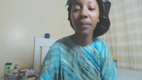 Snapshot of foxyatmidnite chatting on July 16, 2026, 2:12 pm foxyatmidnite online show from July 16, 2026, 2:12 pm