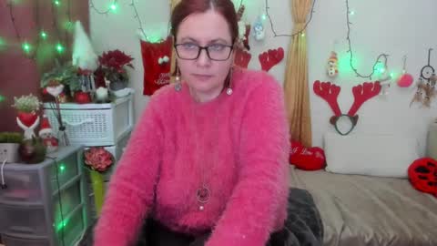 Snapshot of foxydesiree chatting on January 1, 2025, 9:09 pm foxydesiree online show from January 1, 2025, 9:09 pm