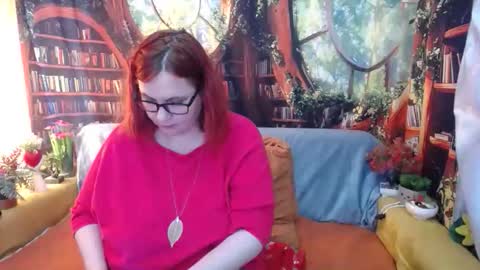 foxydesiree online show from June 7, 2026, 2:43 pm