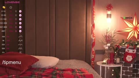 Snapshot of foxylovesyou chatting on December 21, 2024, 12:16 pm foxylovesyou online show from December 21, 2024, 12:16 pm