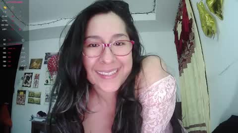Snapshot of foxymalish chatting on April 28, 2026, 4:28 am Malishka online show from April 28, 2026, 4:28 am