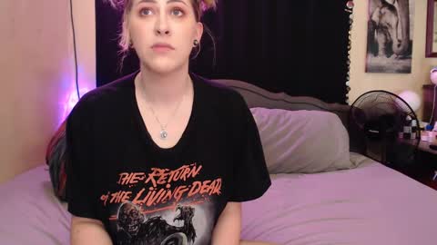 Snapshot of foxymalloryknoxy69 chatting on September 20, 2025, 8:26 am Mallory Koxx online show from September 20, 2025, 8:26 am