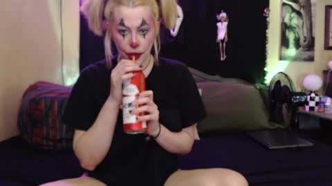 Snapshot of foxymalloryknoxy69 chatting on November 1, 2025, 7:54 am Mallory Koxx online show from November 1, 2025, 7:54 am