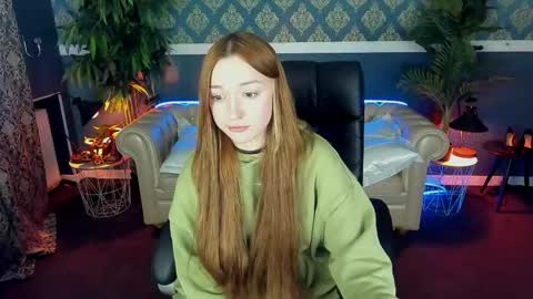 Snapshot of foxymayy chatting on May 14, 2026, 12:56 pm Maya online show from May 14, 2026, 12:56 pm