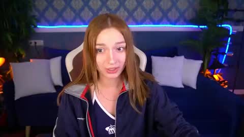 Snapshot of foxymayy chatting on July 5, 2026, 6:59 pm Maya online show from July 5, 2026, 6:59 pm