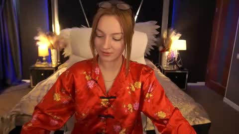 Snapshot of foxymayy chatting on August 2, 2026, 1:31 pm Maya online show from August 2, 2026, 1:31 pm