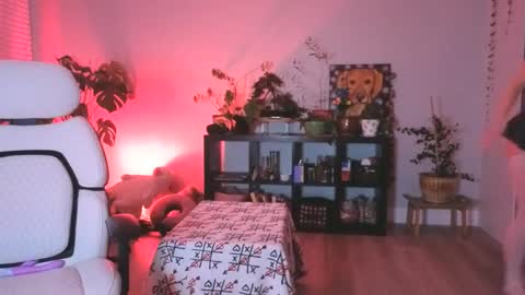 Snapshot of foxyredddd chatting on December 15, 2025, 2:49 am beautiful blair online show from December 15, 2025, 2:49 am