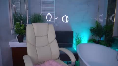Kate online show from June 11, 2026, 8:29 pm
