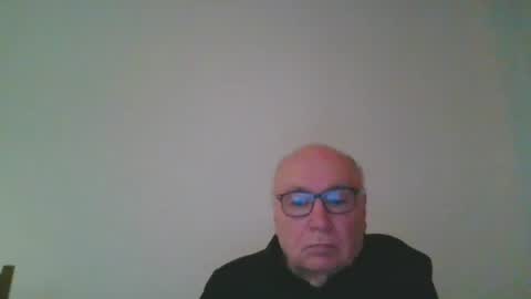 Snapshot of fra94 chatting on December 9, 2024, 10:20 pm fra94 online show from December 9, 2024, 10:20 pm