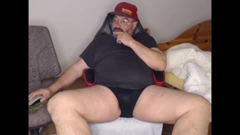 Snapshot of fraboys chatting on March 12, 2025, 6:29 am Fraboys online show from March 12, 2025, 6:29 am