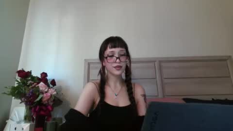 Angel online show from February 18, 2026, 6:15 pm