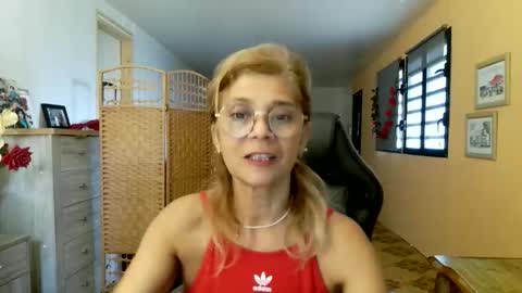 francelune online show from May 3, 2026, 11:49 am