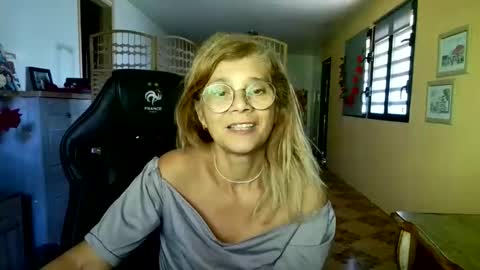 francelune online show from May 6, 2026, 8:30 am