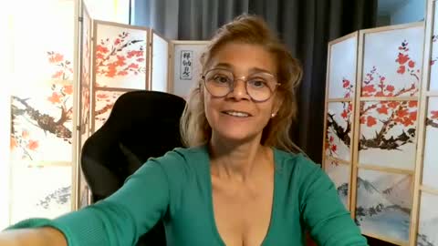 francelune online show from July 6, 2026, 12:13 pm