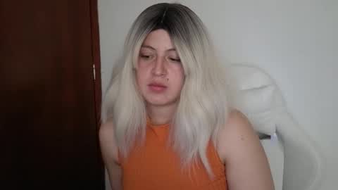 Francesca online show from March 5, 2026, 9:44 pm