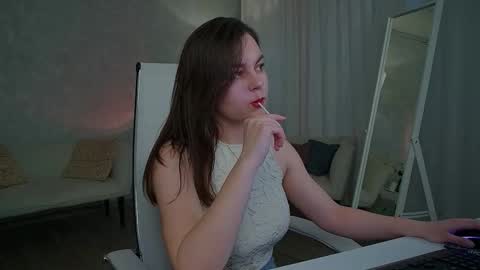 Francesca online show from March 26, 2026, 12:33 pm