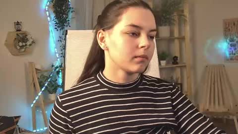 Snapshot of francescacavaliere chatting on May 6, 2026, 6:19 am Francesca online show from May 6, 2026, 6:19 am