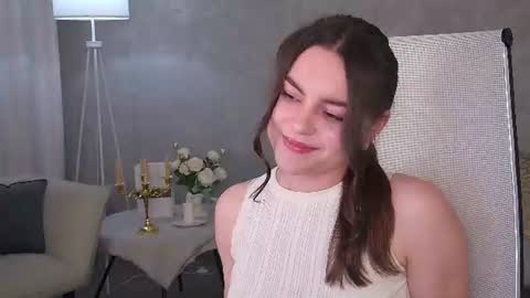 Snapshot of francescacavaliere chatting on June 10, 2026, 1:10 pm Francesca online show from June 10, 2026, 1:10 pm