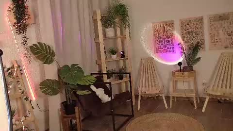Snapshot of francescacavaliere chatting on June 11, 2026, 1:20 pm Francesca online show from June 11, 2026, 1:20 pm