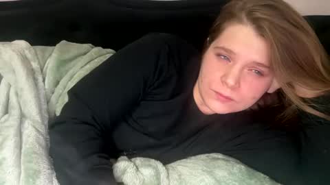 Snapshot of francescafey chatting on December 3, 2024, 8:16 am francescafey online show from December 3, 2024, 8:16 am