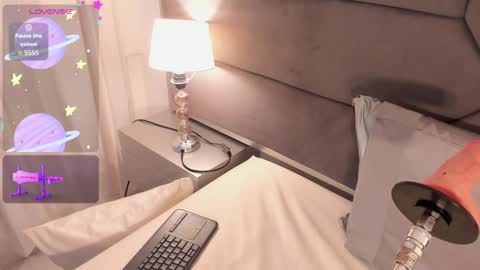 Snapshot of franceska_milf chatting on September 20, 2025, 8:15 am franceska_milf online show from September 20, 2025, 8:15 am