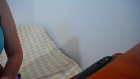 franceskcaa online show from March 9, 2026, 5:44 am