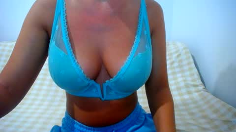 franceskcaa online show from July 19, 2026, 3:21 am