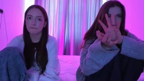 Snapshot of francessmason chatting on February 4, 2026, 12:00 pm Marybrown eye Katy gray eye online show from February 4, 2026, 12:00 pm