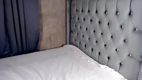 Snapshot of franchesca_fucks chatting on February 21, 2025, 7:23 am LOVE online show from February 21, 2025, 7:23 am